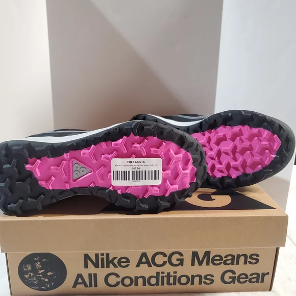 Nike ACG Lowcate Black and Pink Athletic Shoes - Picture 5 of 6